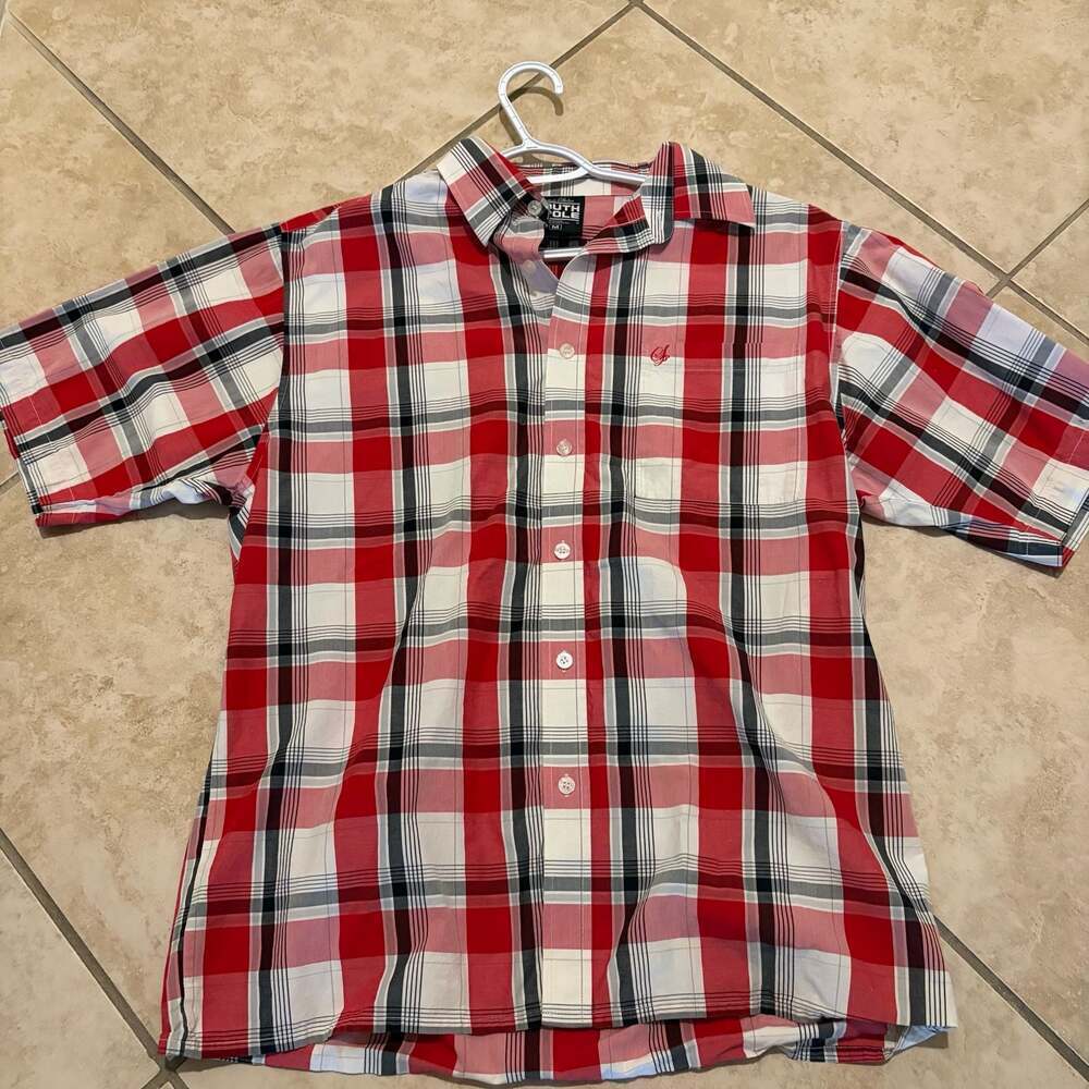 Southpole Authentic Collection Men's Red and White Plaid Short Sleeve Button Dow